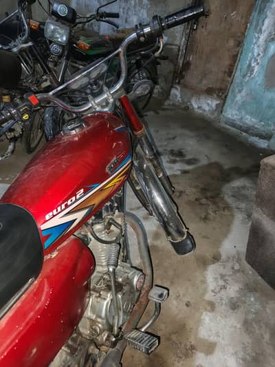 United 125
