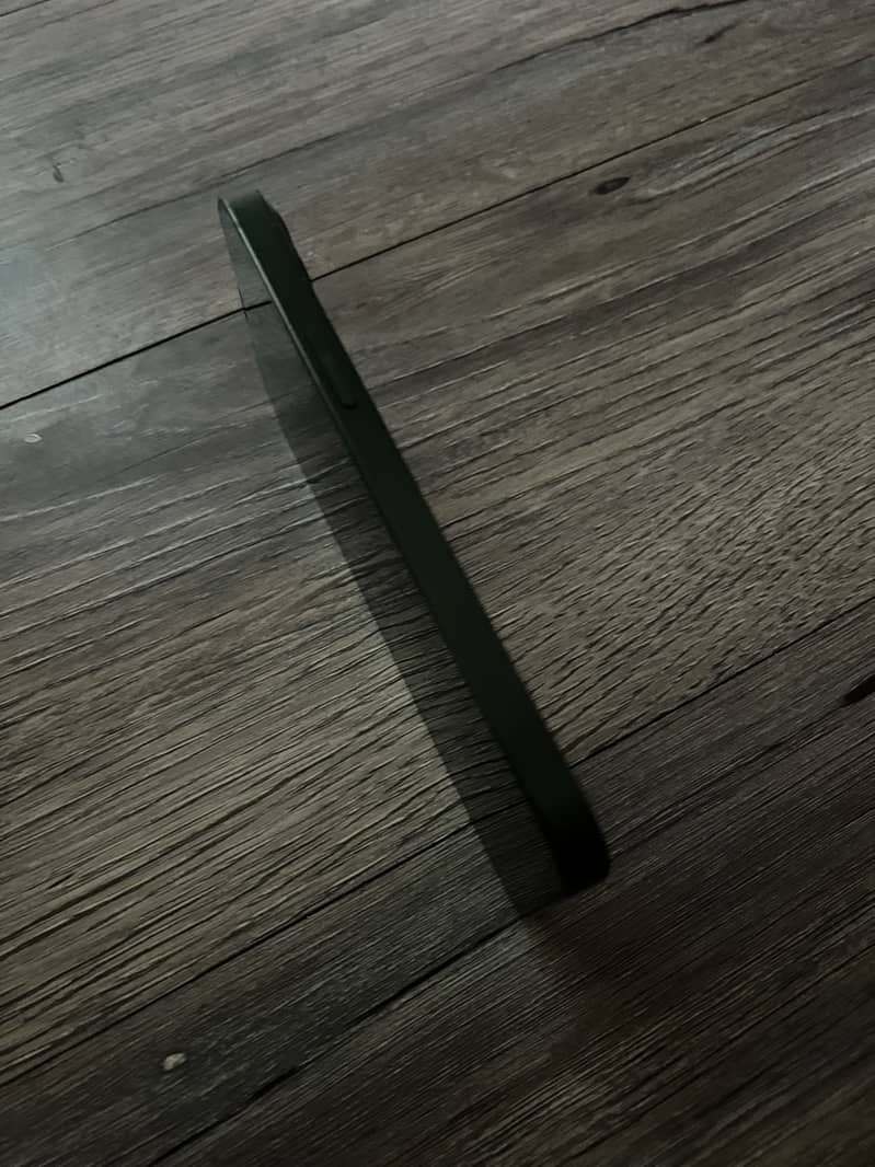 Apple iPhone 13 3
