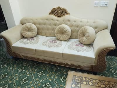 7 seter sofa for sale condition 10 10
