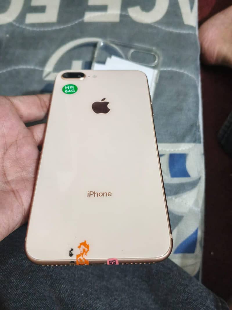 Apple iPhone 8 Plus 2