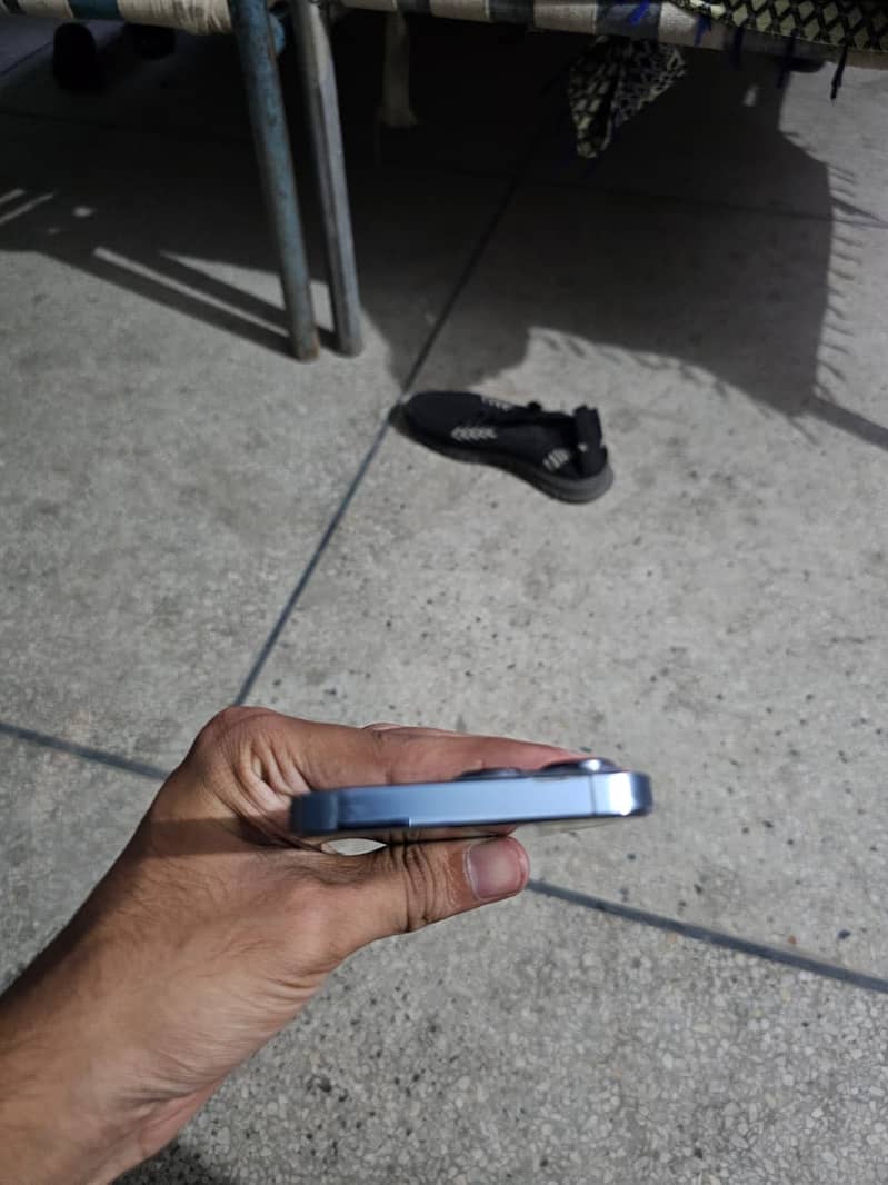 Apple iPhone 13 Pro 3