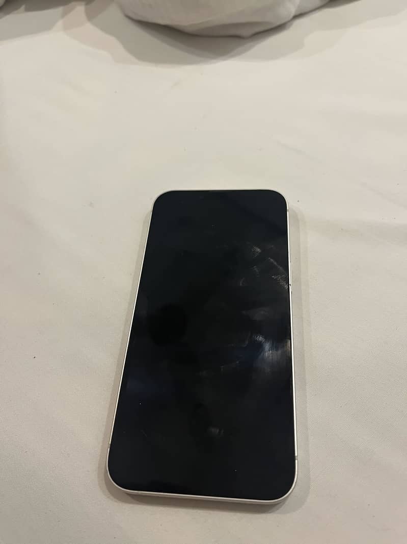 Apple iPhone 13 3