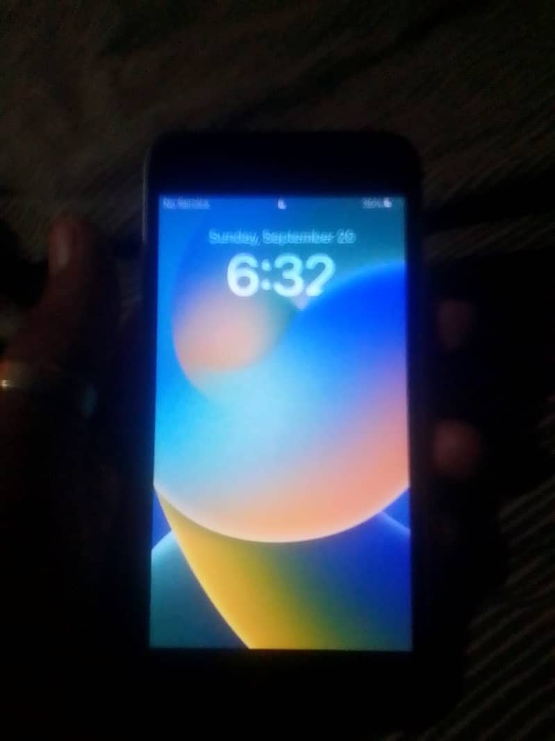 Apple iPhone 8 1