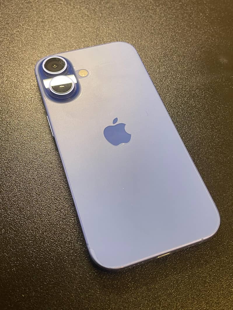 Apple iPhone 16 1
