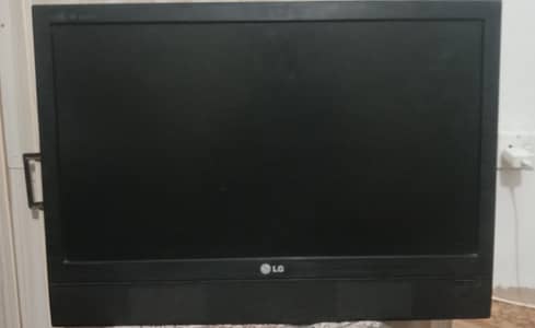 L G LCD size 21 inch for sale location I. 9 islamabad