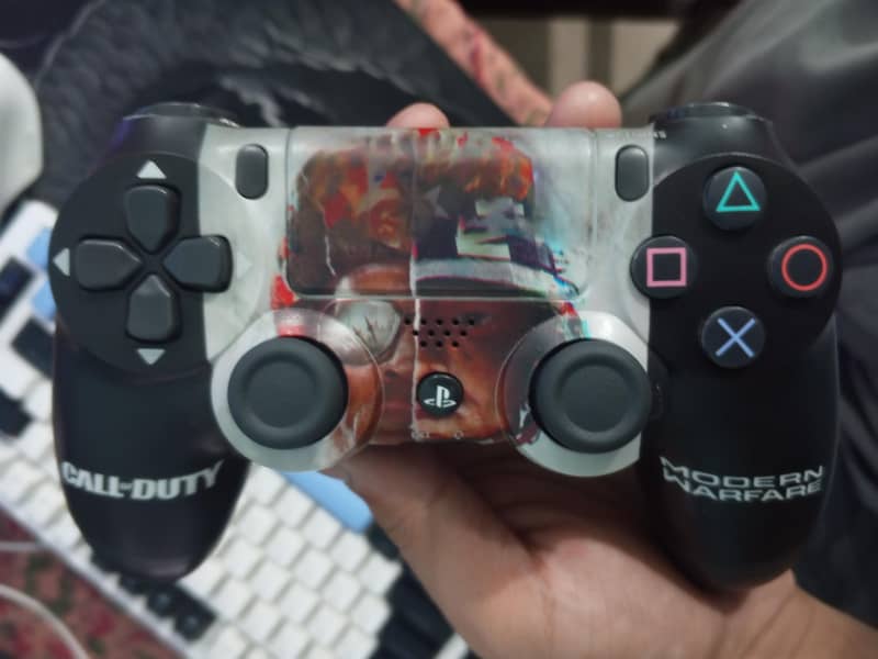 PS4 controller 1