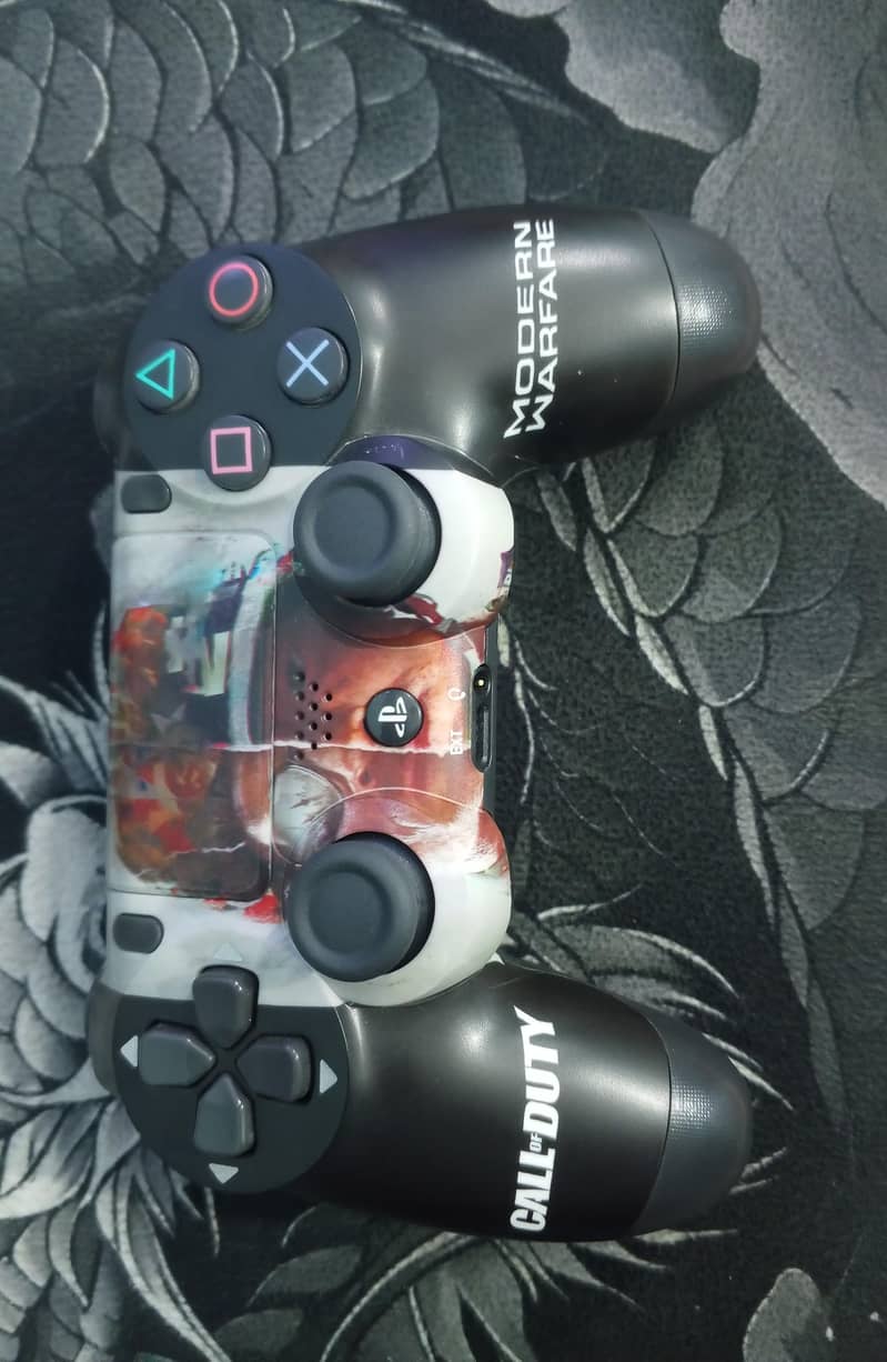 PS4 controller 4