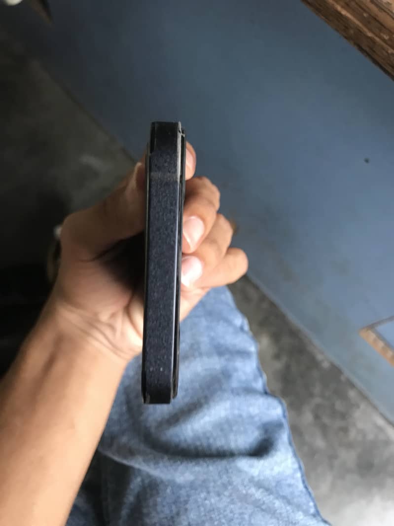 Apple iPhone 12 5