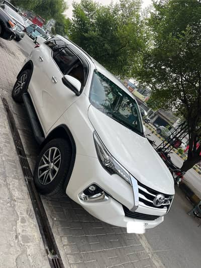 Toyota Fortuner V 2020
