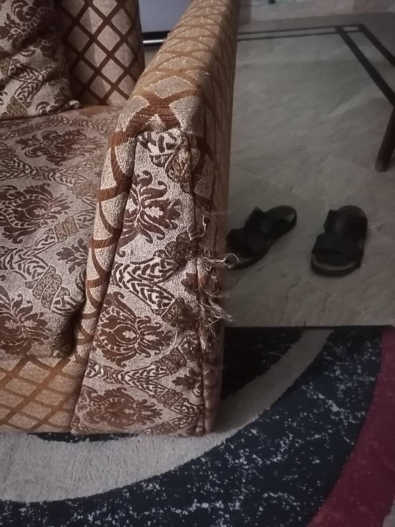 5 seater Sofa 3