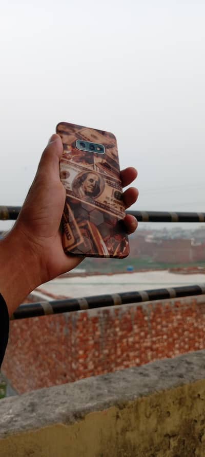 Samsung Mobile S10e 6/128 GB