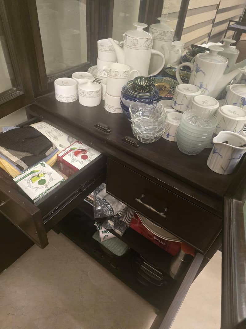 Dining cupboards 4
