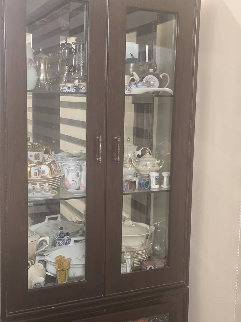Dining cupboards 8