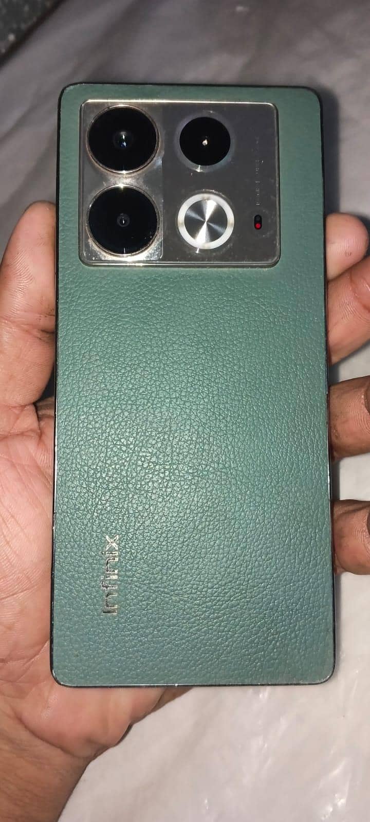 Infinix Note 40 4