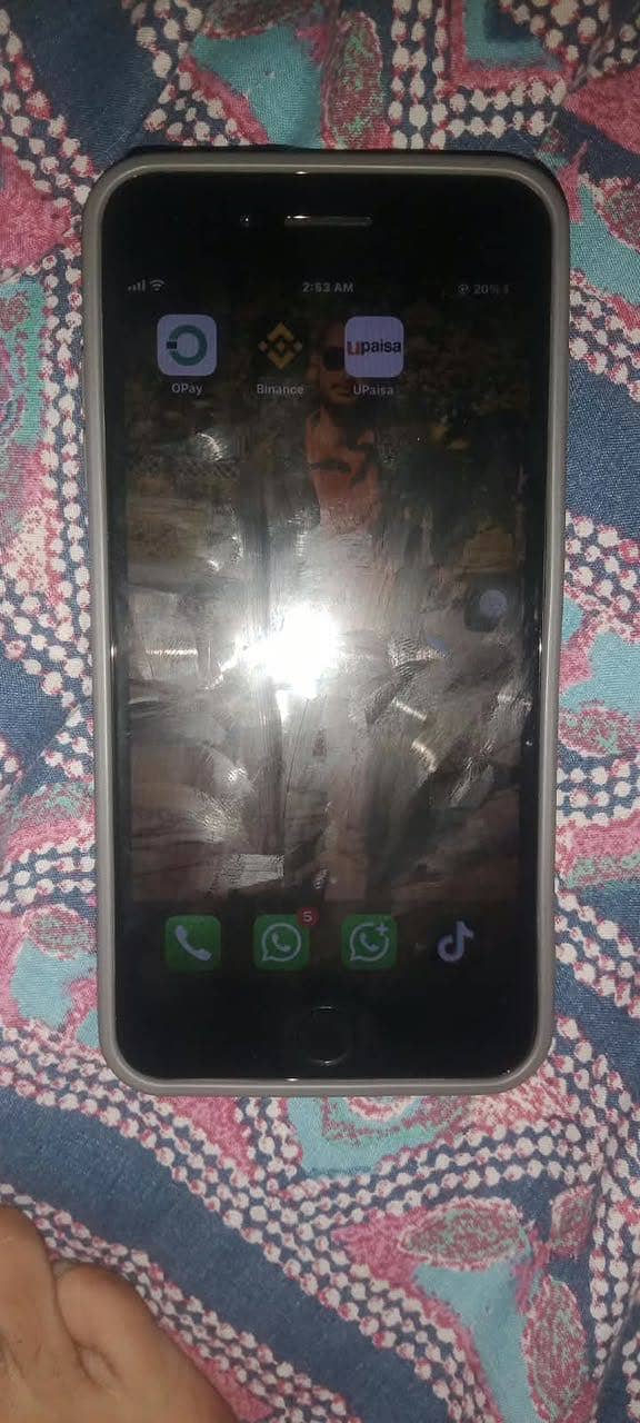 Apple iPhone 7 Plus 3