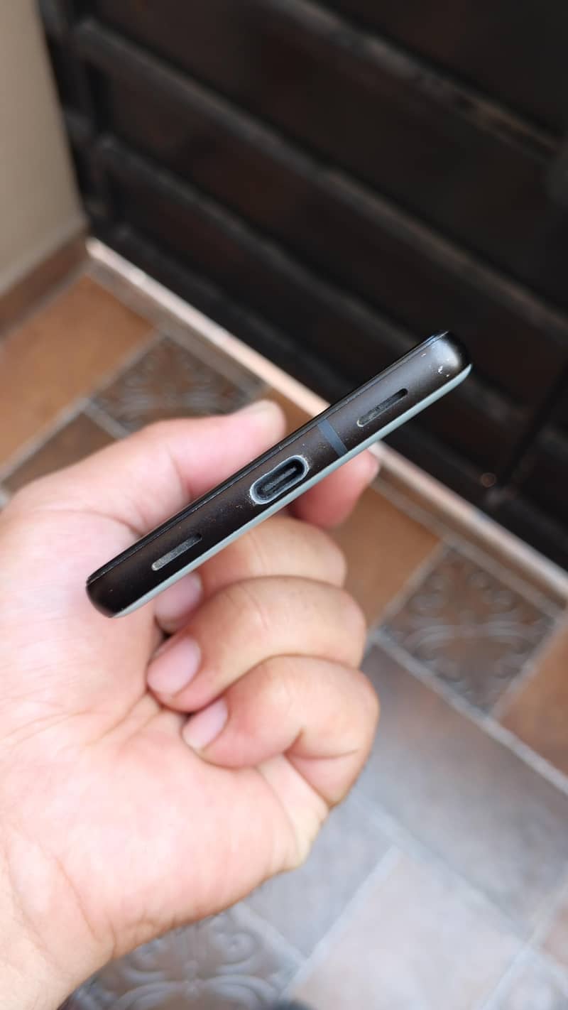 Google Pixel 6a 4