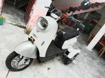 3-Wheel Scooty for Sale – فوری فروخت