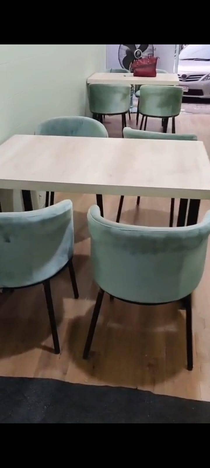 Table chiars 03073903992 0