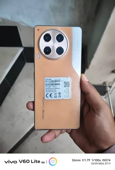 Tecno CAMON 30