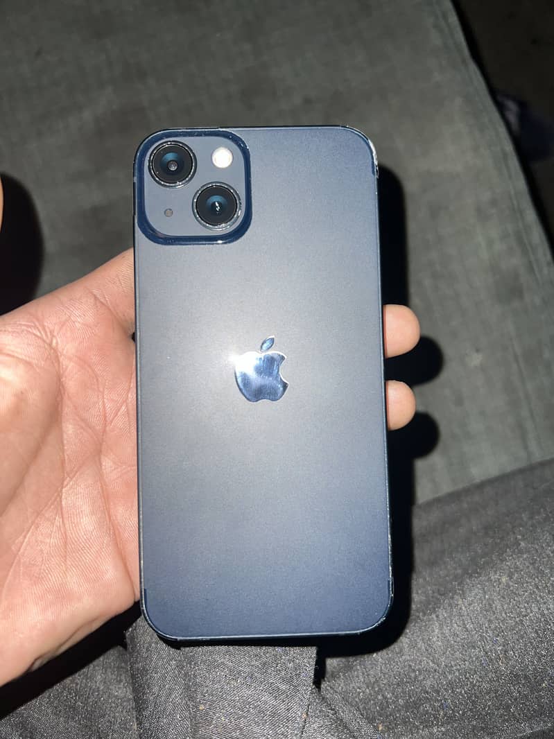 Apple iPhone 13 3