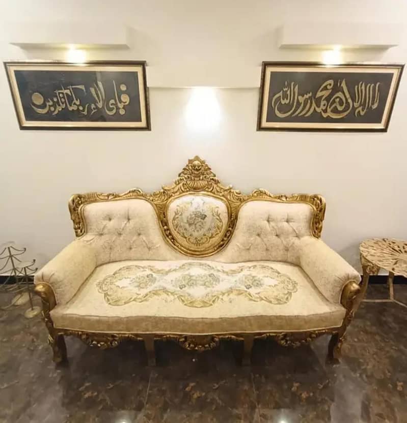 7 seaters sofa with Table 2