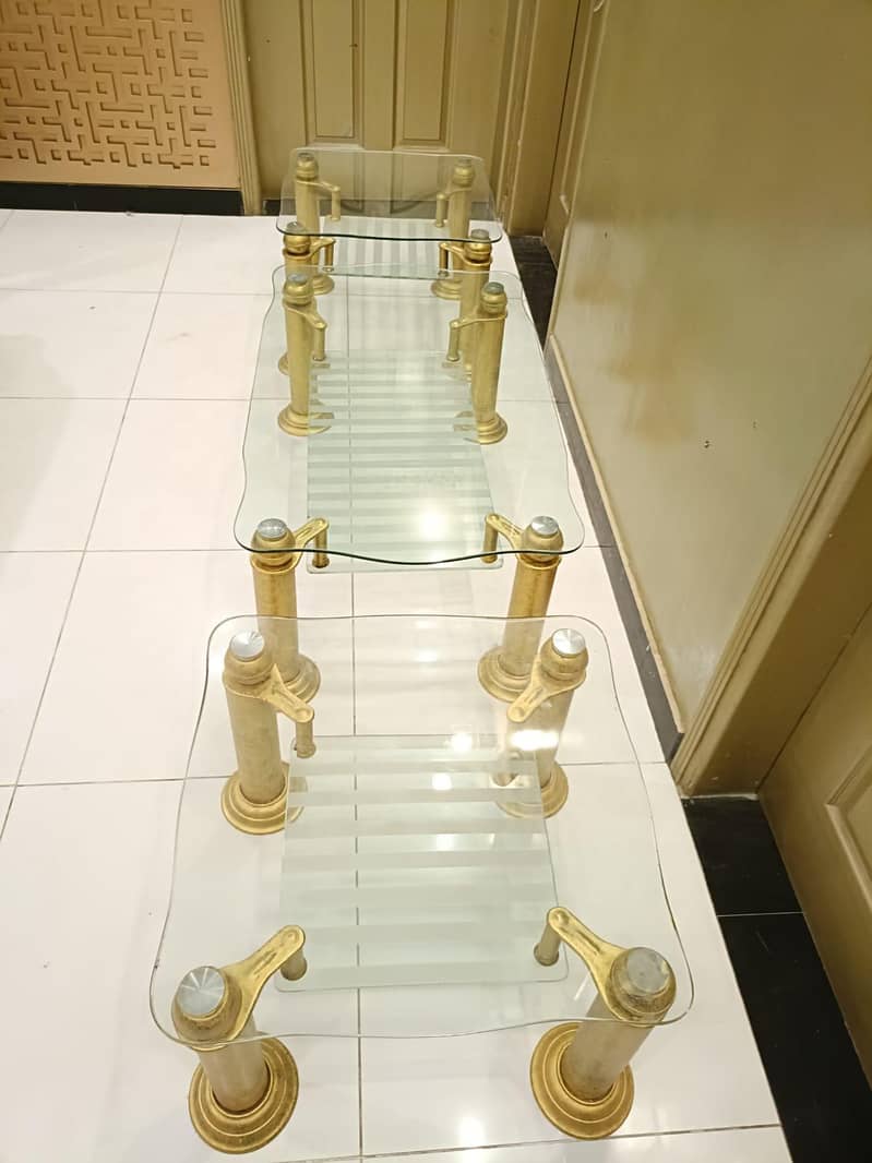 7 seaters sofa with Table 4