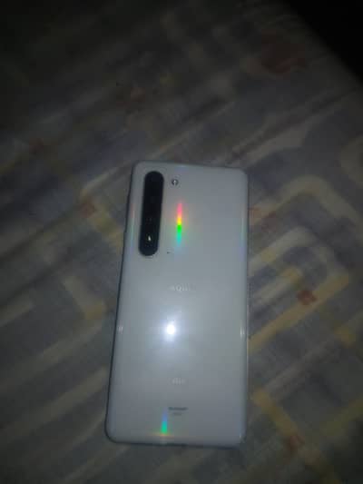 Sharp Aquos R5G