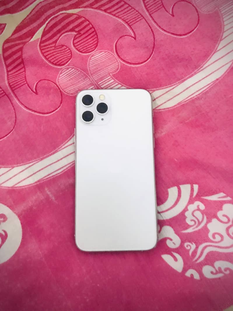 Apple iPhone 11 Pro 1