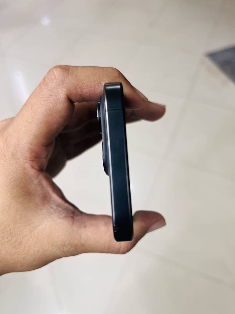 Apple iPhone 15 Pro 5