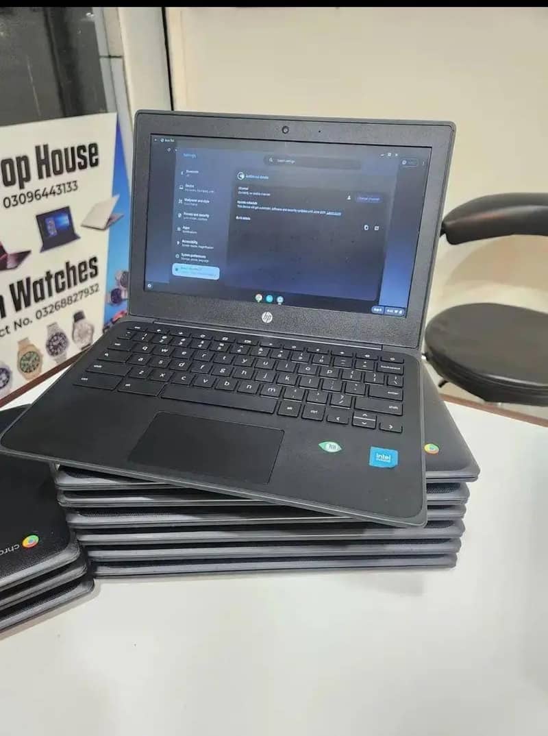 HP model with touch screen outstanding performance 3