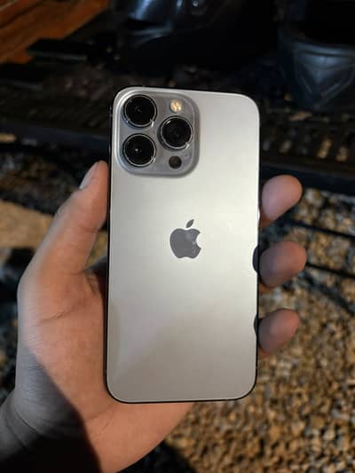 Apple iPhone 13 Pro