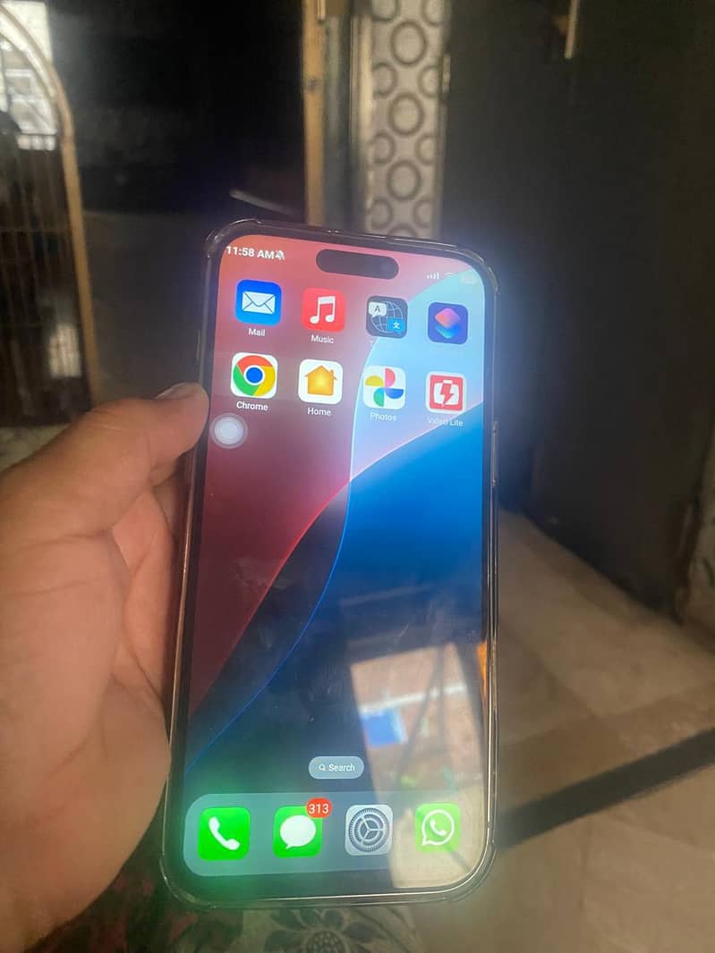 Apple iPhone 16 Pro Max 5