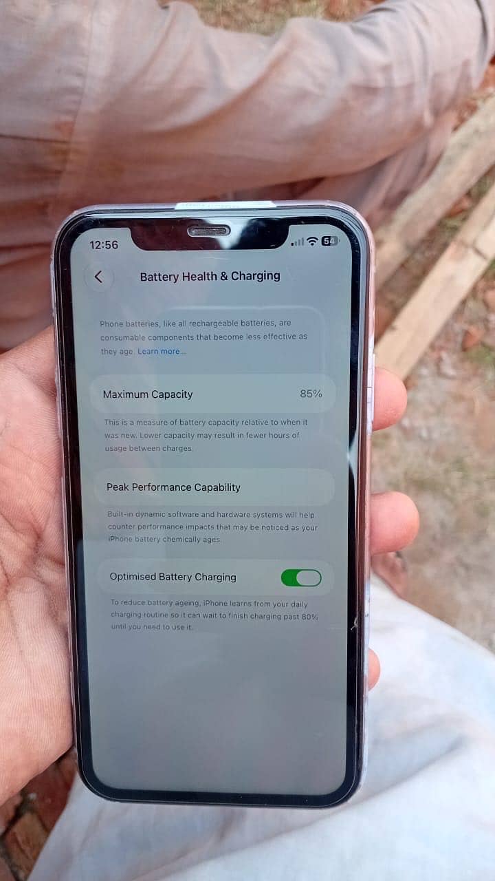 Apple iPhone 11 3