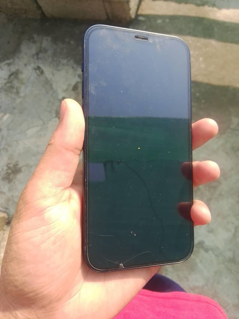 Apple iPhone 12 1