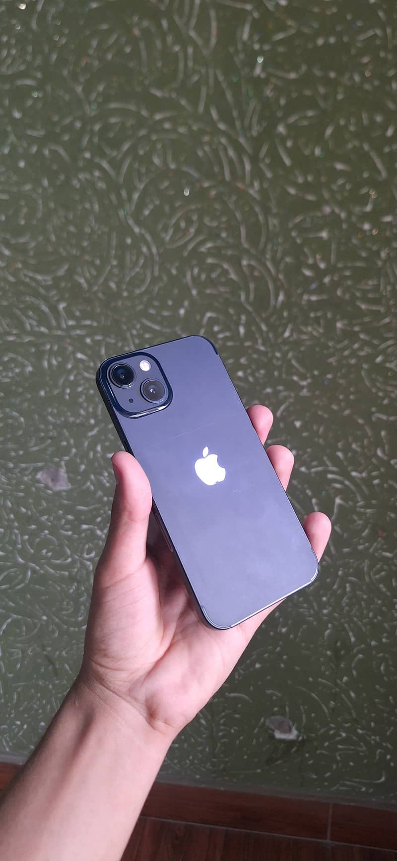 Apple iPhone 13 1