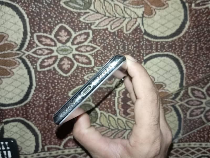 Apple iPhone X 4