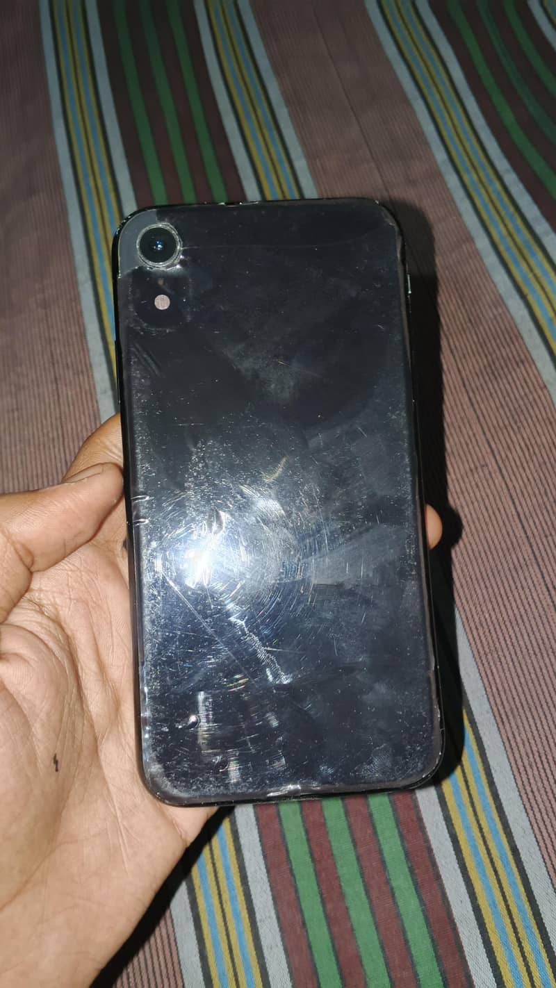 Apple iPhone XR 1