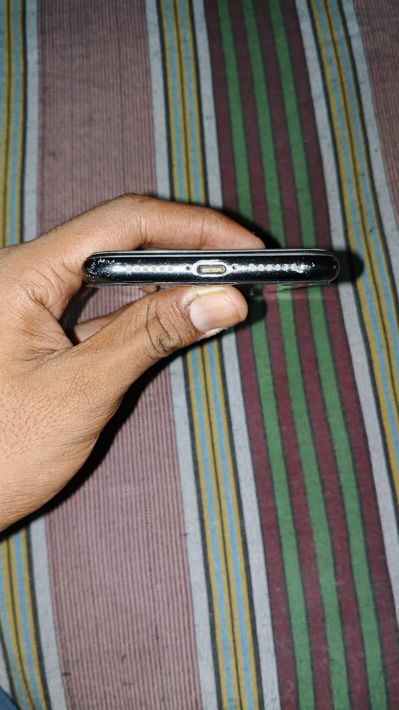 Apple iPhone XR 2