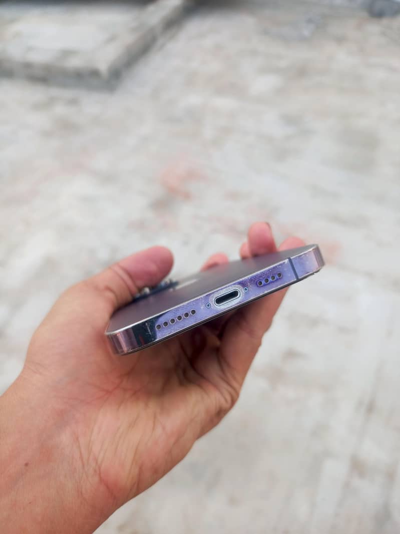 Apple iPhone 14 Pro Max 2