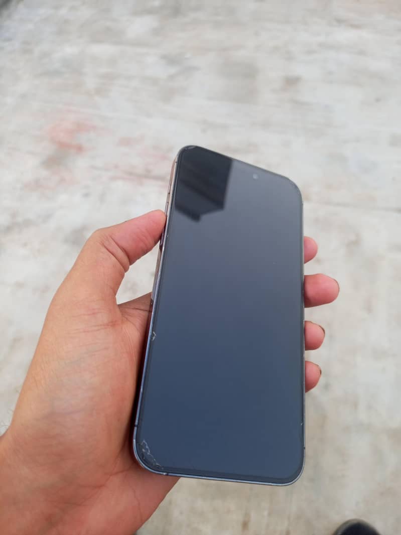 Apple iPhone 14 Pro Max 6