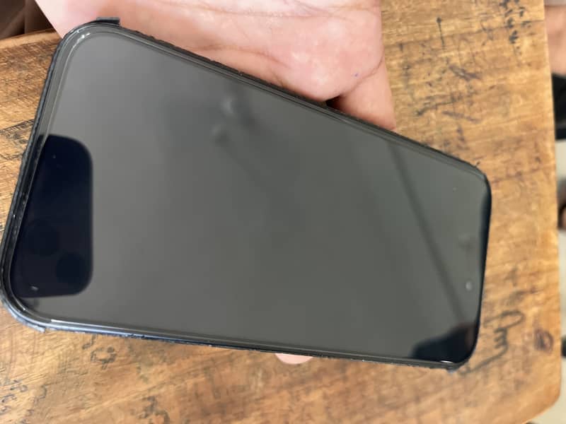 Apple iPhone 15 4