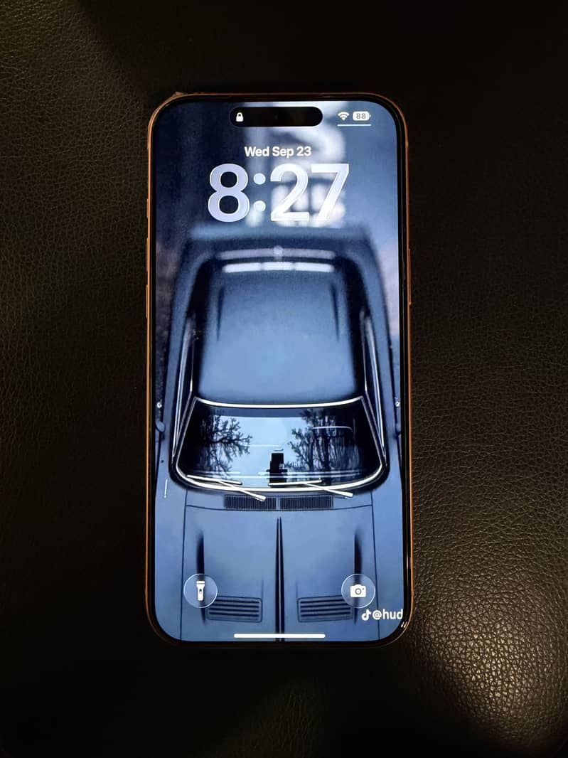 Apple iPhone 17 Pro Max 1