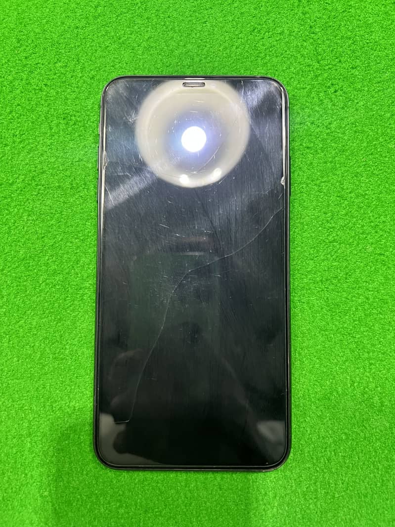 Apple iPhone XS Max 2