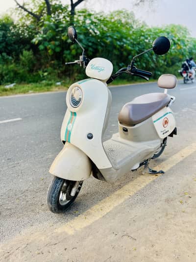 Aima vintage E-Scooter for sale