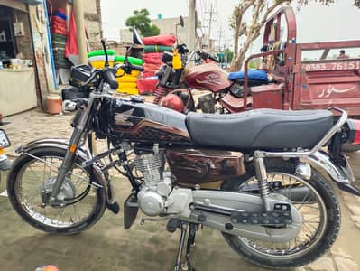 HONDA CG 125 Golden Edition Model 2023/2024 self Start Condition 10/10