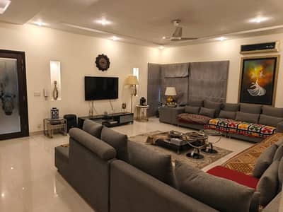 20 Marla Ultra modern house 6bed with basement available for sale in phase 6 H block