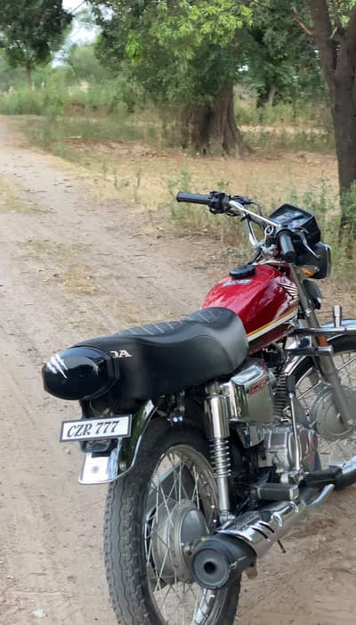 2025 self start tottaly genuine good condition
