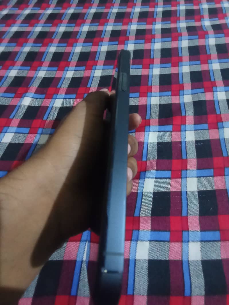Apple iPhone 12 Pro 2