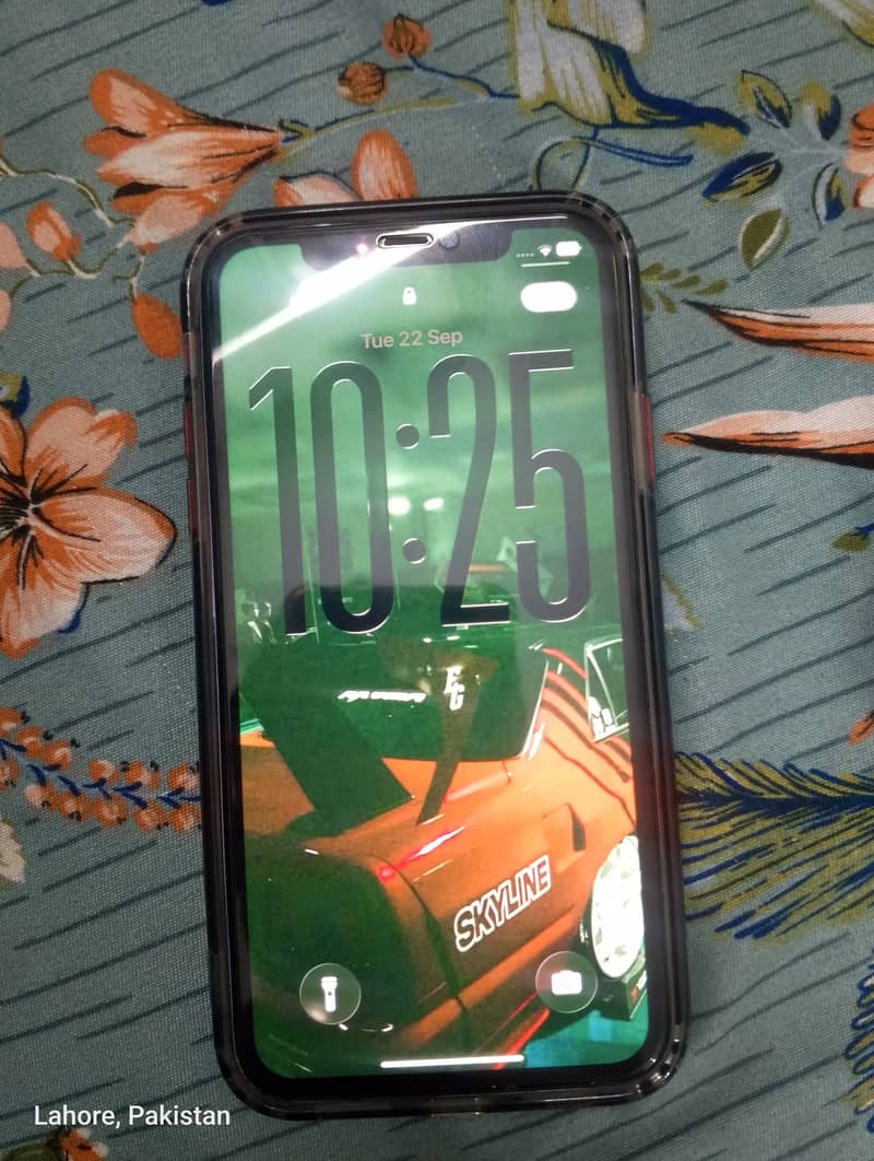 Apple iPhone 11. . 4