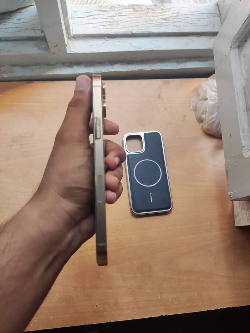 Apple iPhone 12 Pro Max 3